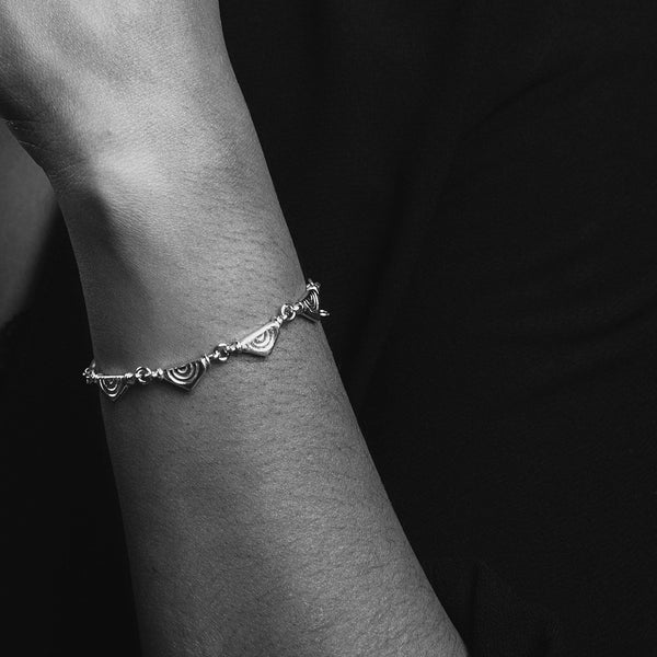 Vakadzi Link Bracelet in Silver by Patrick Mavros